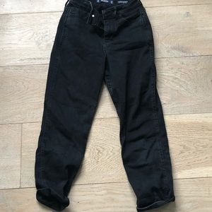black mom jeans